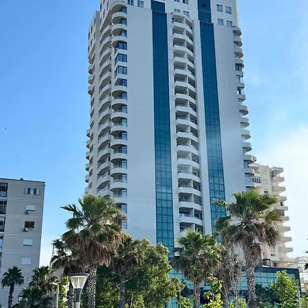 21st Floor Seaview Vollga Promenade Catamaran Iii *
